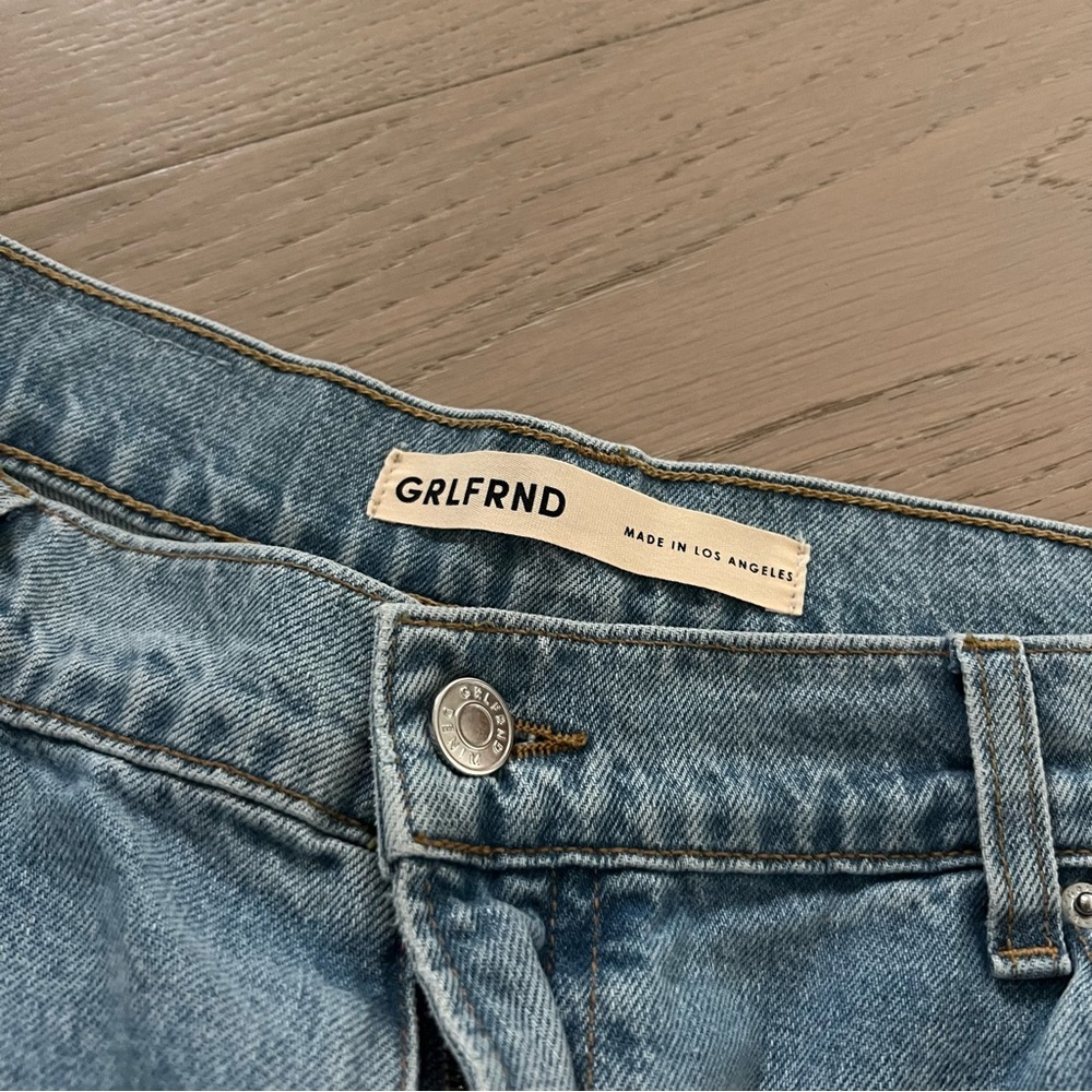 BNWT GRLFRND Light Blue Jeans - Picture 3 of 3